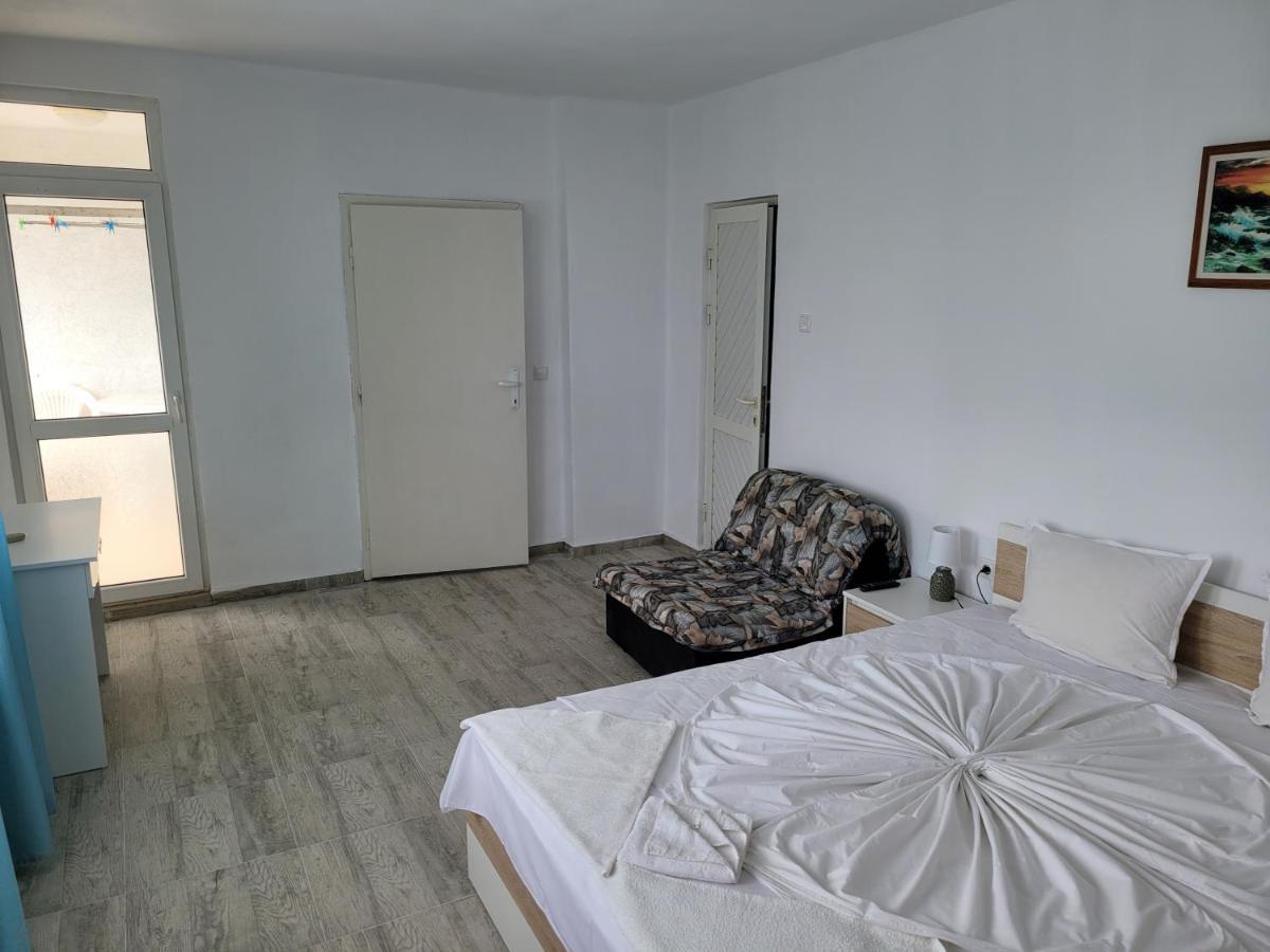Guest House Evtimov Приморско Экстерьер фото